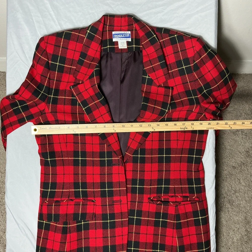 Pendleton Blazer Women 8 Red Black Plaid Wool‎ Classic Gold Button Made in USA